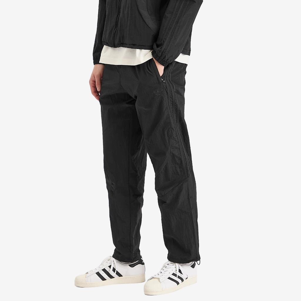 Adidas Originals Men's Adicolor 2000s Woven Track Pant Black